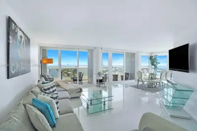 1717 N Bayshore Dr #D-3931, Miami: photo 1 of 22