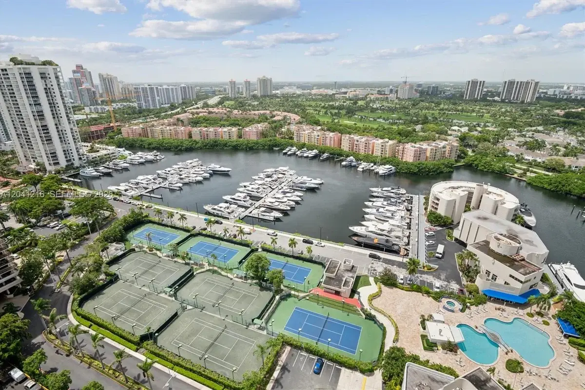 19707 Turnberry Way #PHC, Aventura: photo 1 of 24