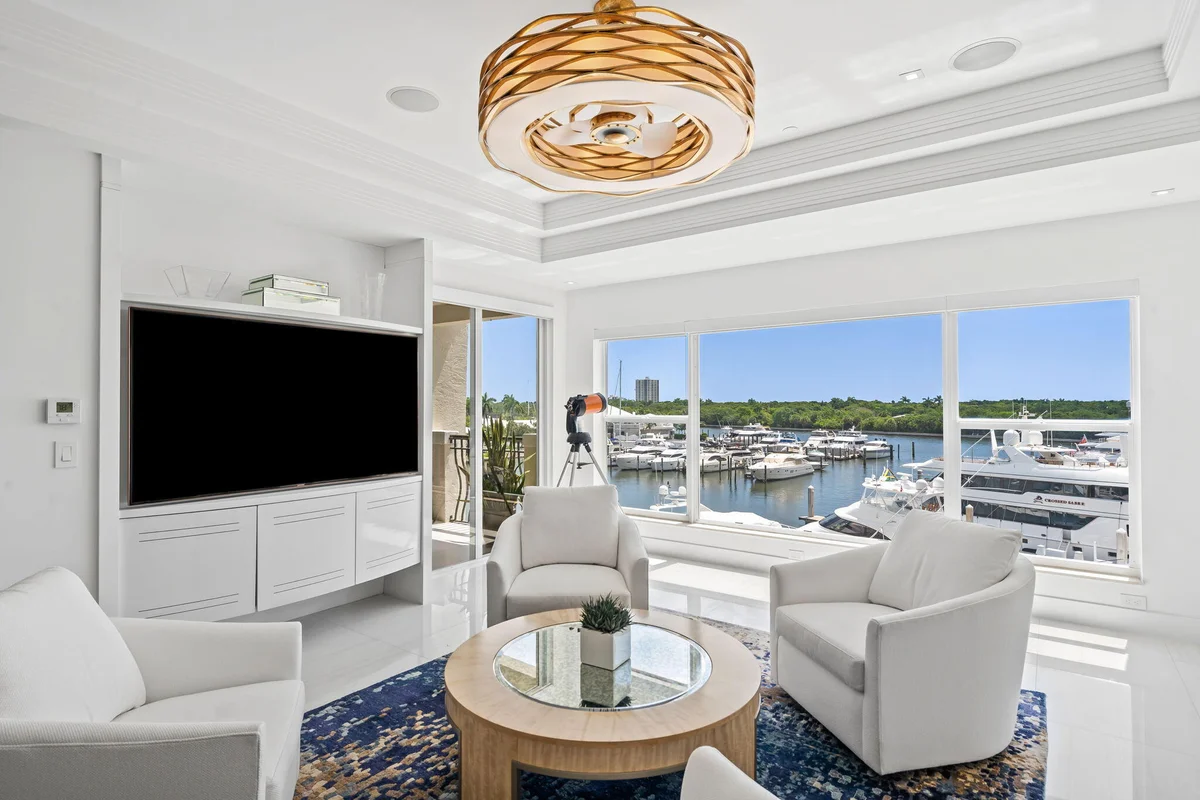 1050 Seminole Dr #Phb, Fort Lauderdale: photo 1 of 52