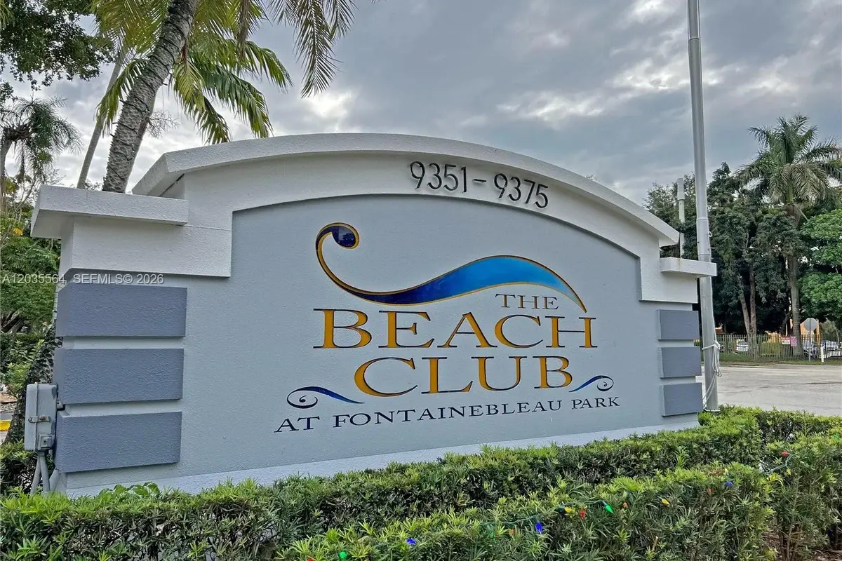 9351 Fontainebleau Blvd #B403, Miami: photo 1 of 30