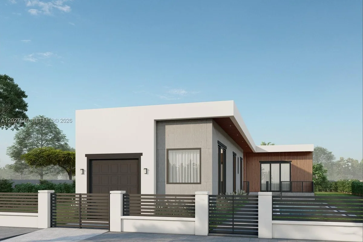 347 NW 43rd St, Miami: photo 1 of 8