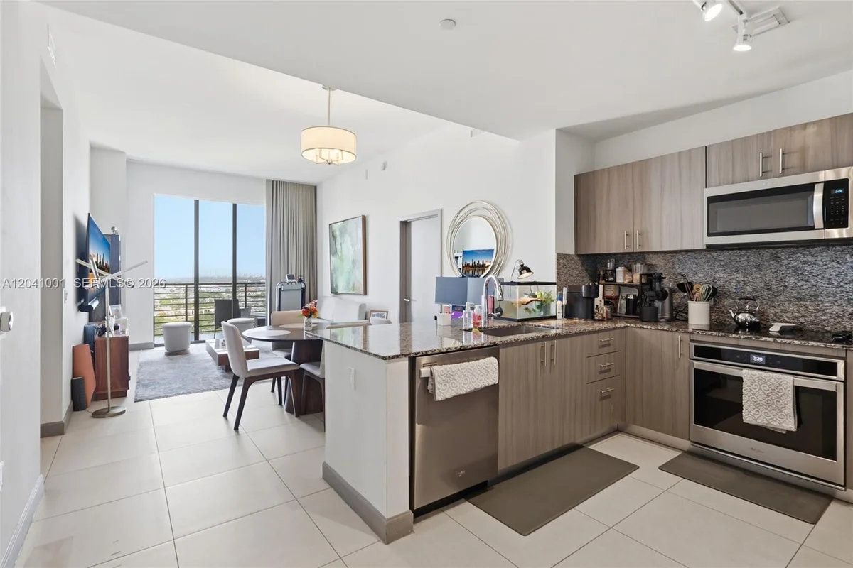 5350 NW 84th Ave #1901, Doral: photo 1 of 24