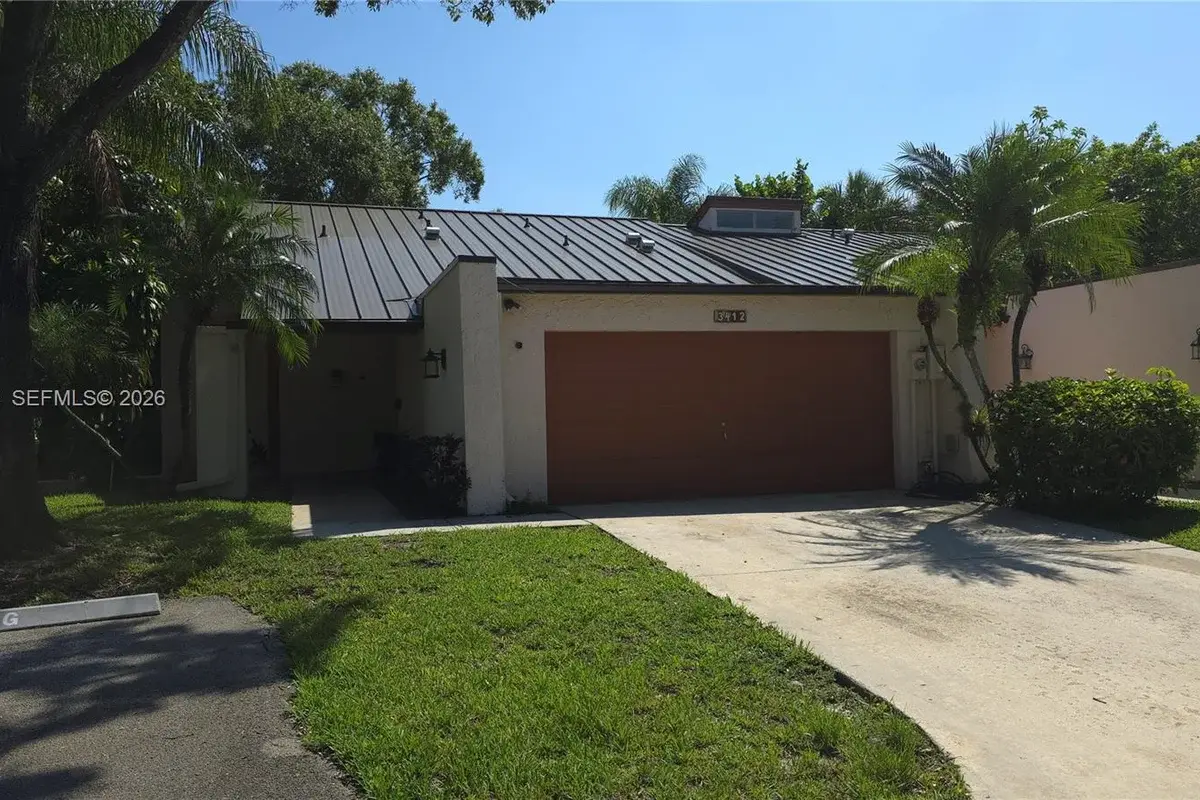 3412 Spring Bluff Pl #43, Lauderhill: photo 1 of 39