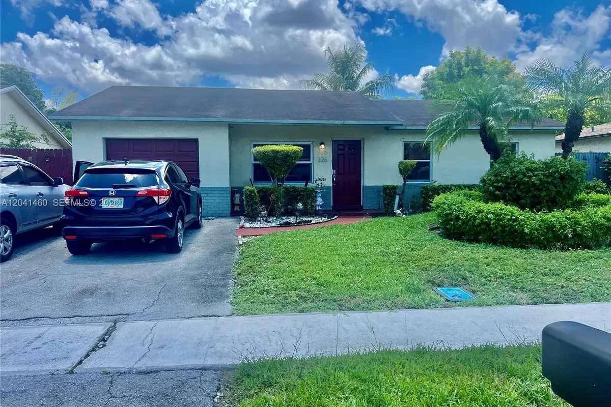 326 SW 79th Way, North Lauderdale: photo 1 of 10