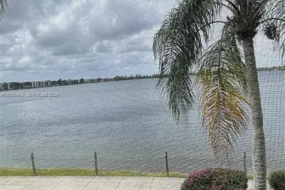 110 Lake Emerald #203, Oakland Park: photo 1 of 17