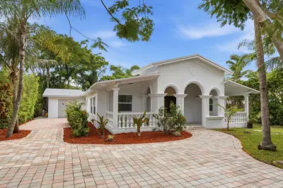 4793 Badger Ave, West Palm Beach: photo 1 of 45