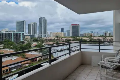 2500 Parkview Dr #802, Hallandale Beach: photo 1 of 24