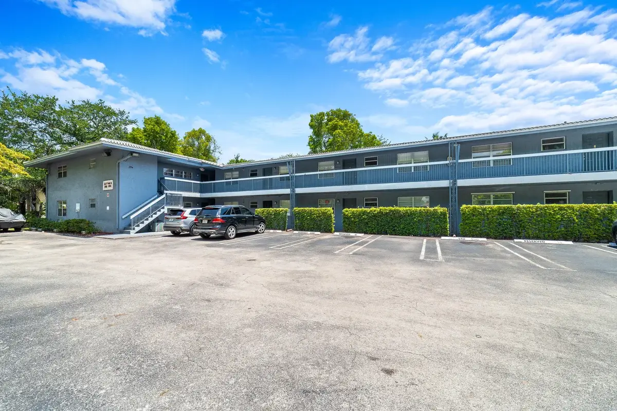 8968 W Sample Rd #101, Coral Springs: photo 1 of 29