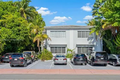 840 Lenox Ave #3, Miami Beach: photo 1 of 13