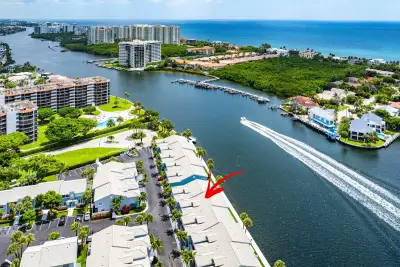 900 Jeffery St, Boca Raton: photo 1 of 47