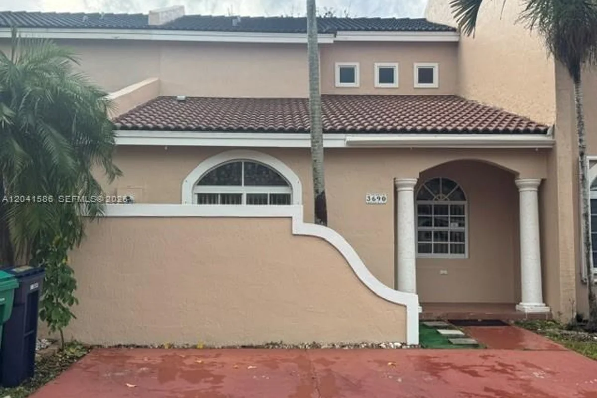 3690 SW 153rd Pl, Miami: photo 1 of 24