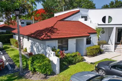 539 NW 36th Ave, Deerfield Beach: photo 1 of 27