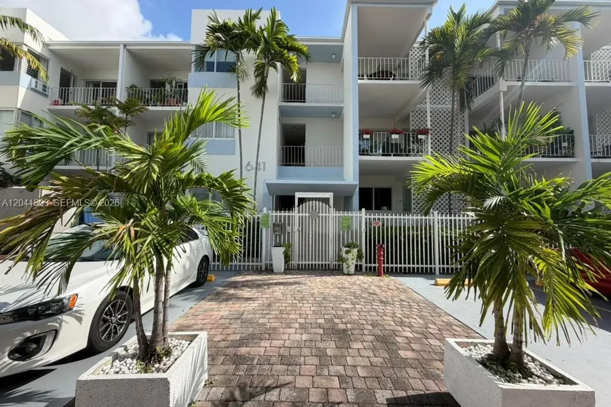 641 Espanola Way #3, Miami Beach: photo 1 of 18