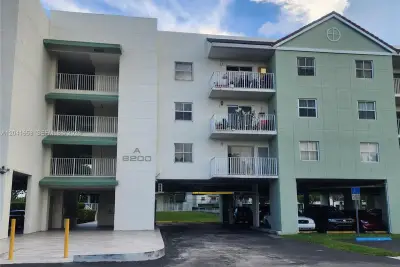 8200 SW 210th St #111, Cutler Bay: photo 1 of 28