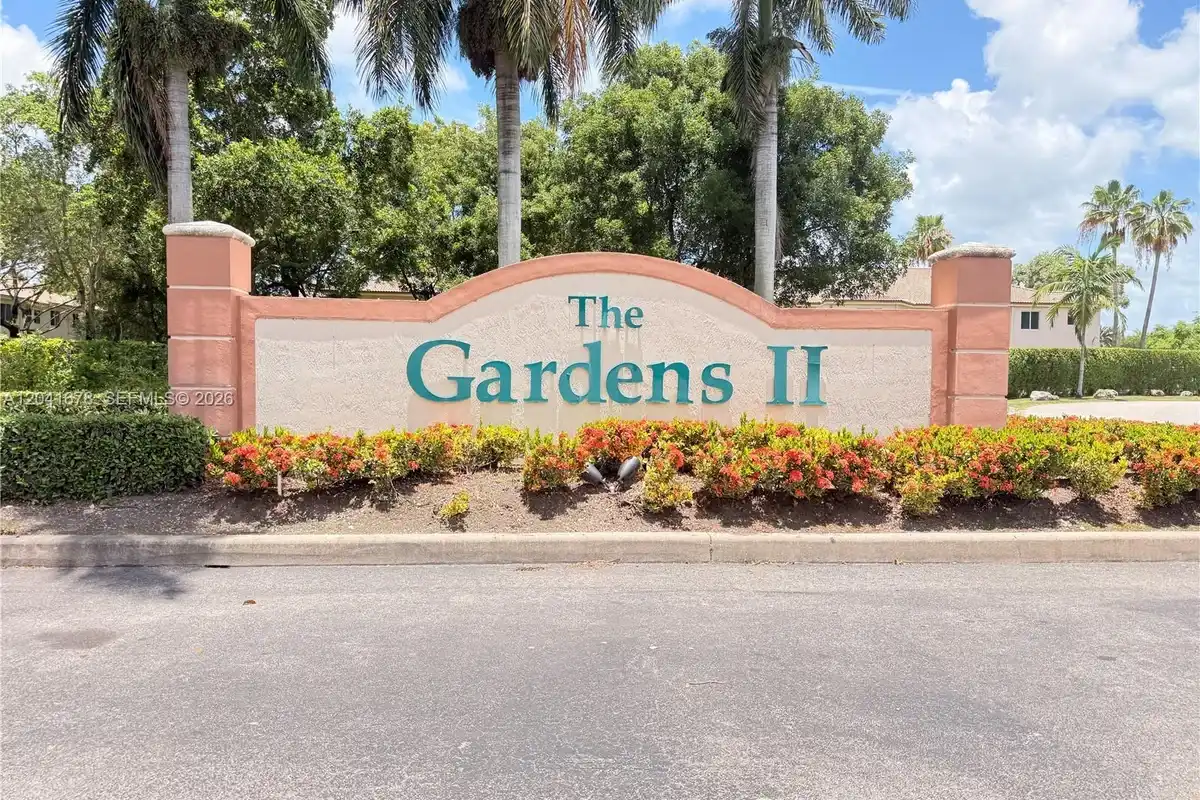 2930 SE 12th Rd #205-31, Homestead: photo 1 of 16