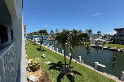 110 Shore Ct #209, North Palm Beach: photo 1 of 7