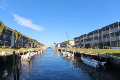 236 Castlewood Dr #202, North Palm Beach: photo 1 of 13