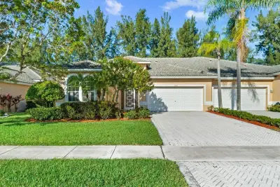 7940 Rockford Rd, Boynton Beach: photo 1 of 24