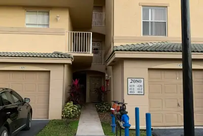 2080 Greenview Shores Blvd #404, Wellington: photo 1 of 9
