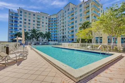 350 N Federal Hwy #903, Boynton Beach: photo 1 of 44
