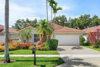9763 Harbour Lake Cir S, Boynton Beach: photo 1 of 64