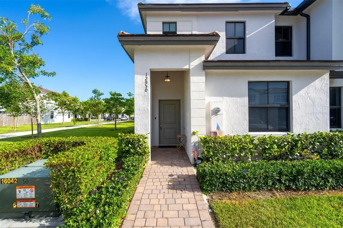 12950 SW 232nd Ln, Homestead: photo 1 of 86