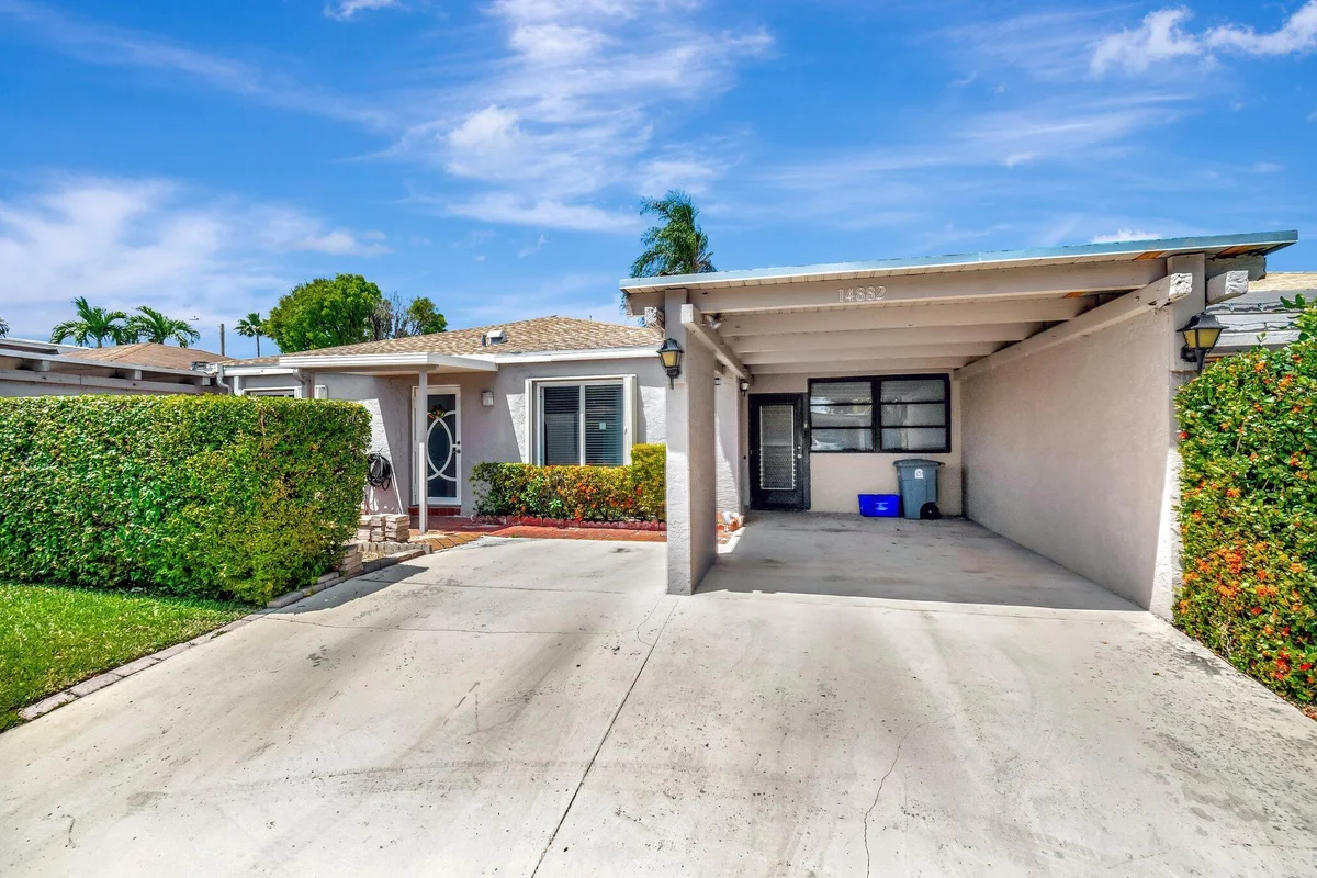 14882 Wildflower Ln, Delray Beach: photo 1 of 37