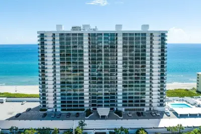 250 S Ocean Blvd #6f, Boca Raton: photo 1 of 94