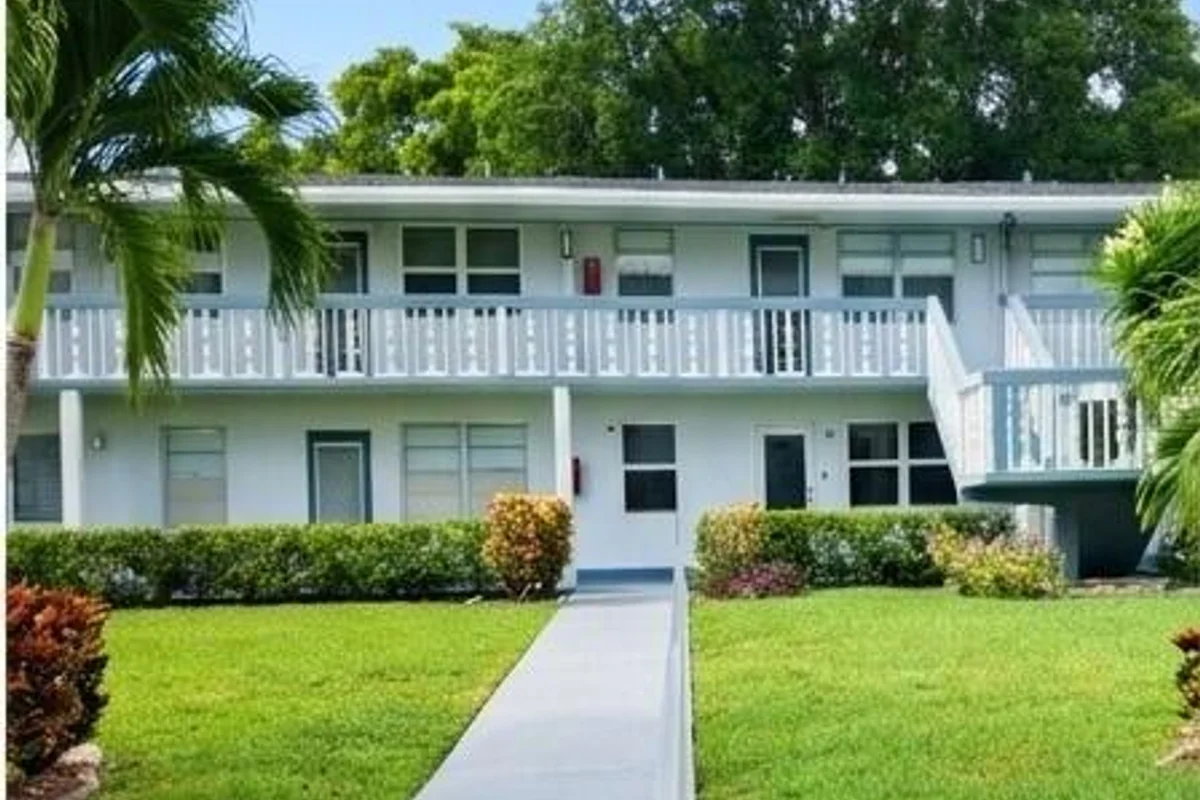 25 Upminster B, Deerfield Beach: photo 1 of 17