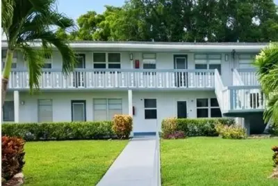 25 Upminster B, Deerfield Beach: photo 1 of 17