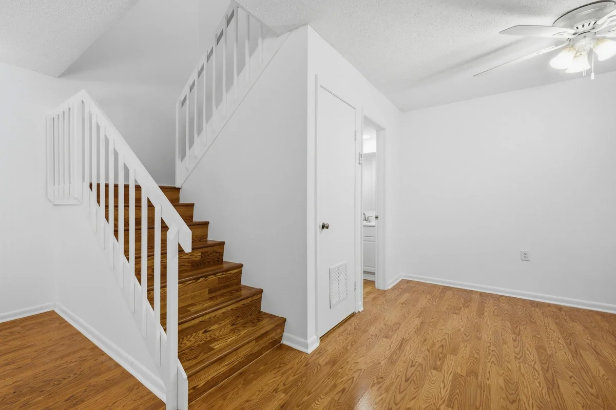 2213 22nd Ln, Palm Beach Gardens: photo 1 of 38