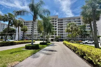 3200 N Palm Aire Dr #710, Pompano Beach: photo 1 of 43