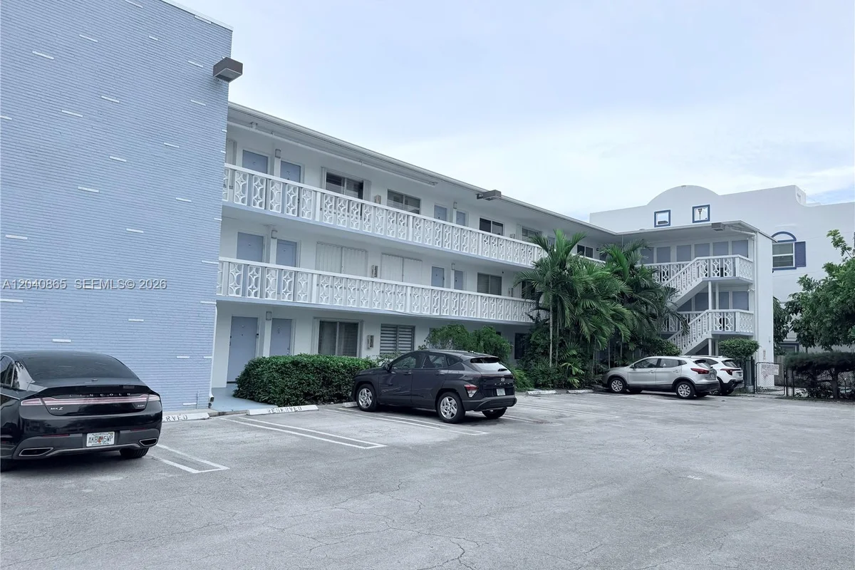 1120 102nd St #2, Bay Harbor Islands: photo 1 of 36