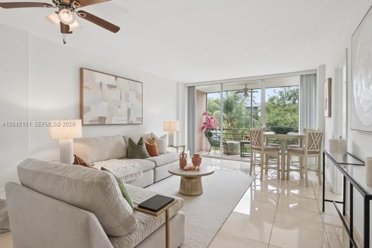 117 Royal Park Dr #3F, Oakland Park: photo 1 of 29