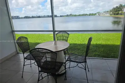 1300 NE 191st St #A106, Miami: photo 1 of 7