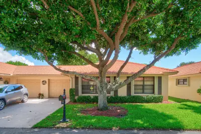 9830 Bischofia Tree Way, Boynton Beach: photo 1 of 34