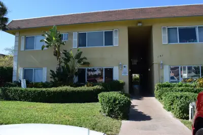 151 SE 6th Ave #14, Pompano Beach: photo 1 of 19
