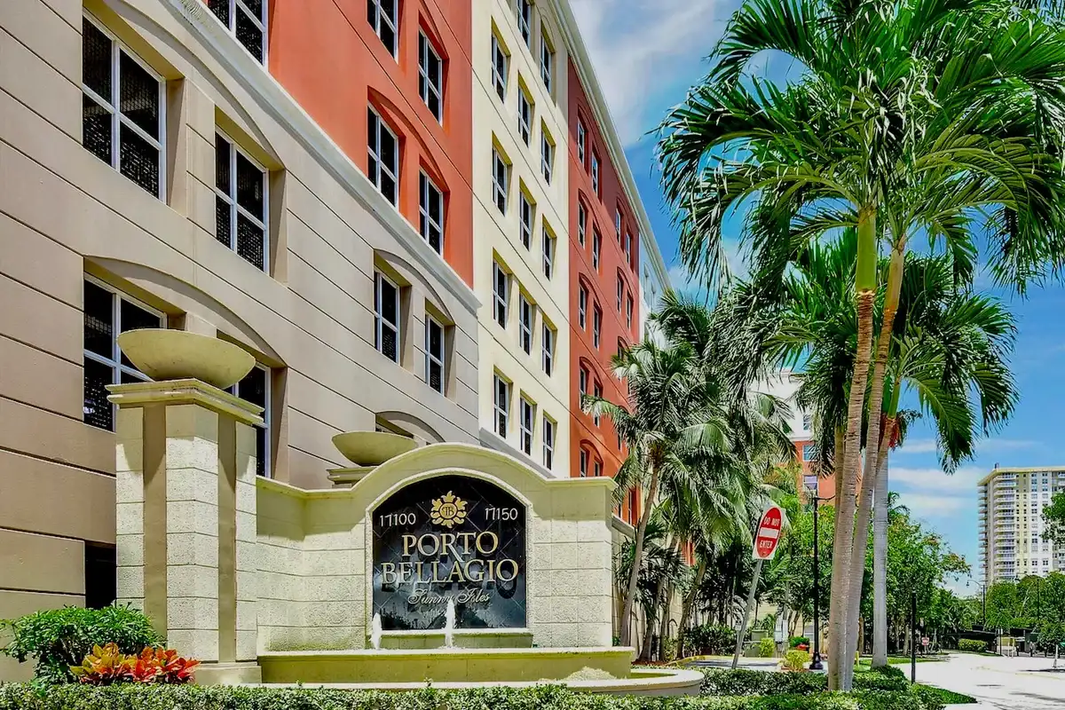 17150 N Bay Rd #2709, Sunny Isles Beach: photo 1 of 1