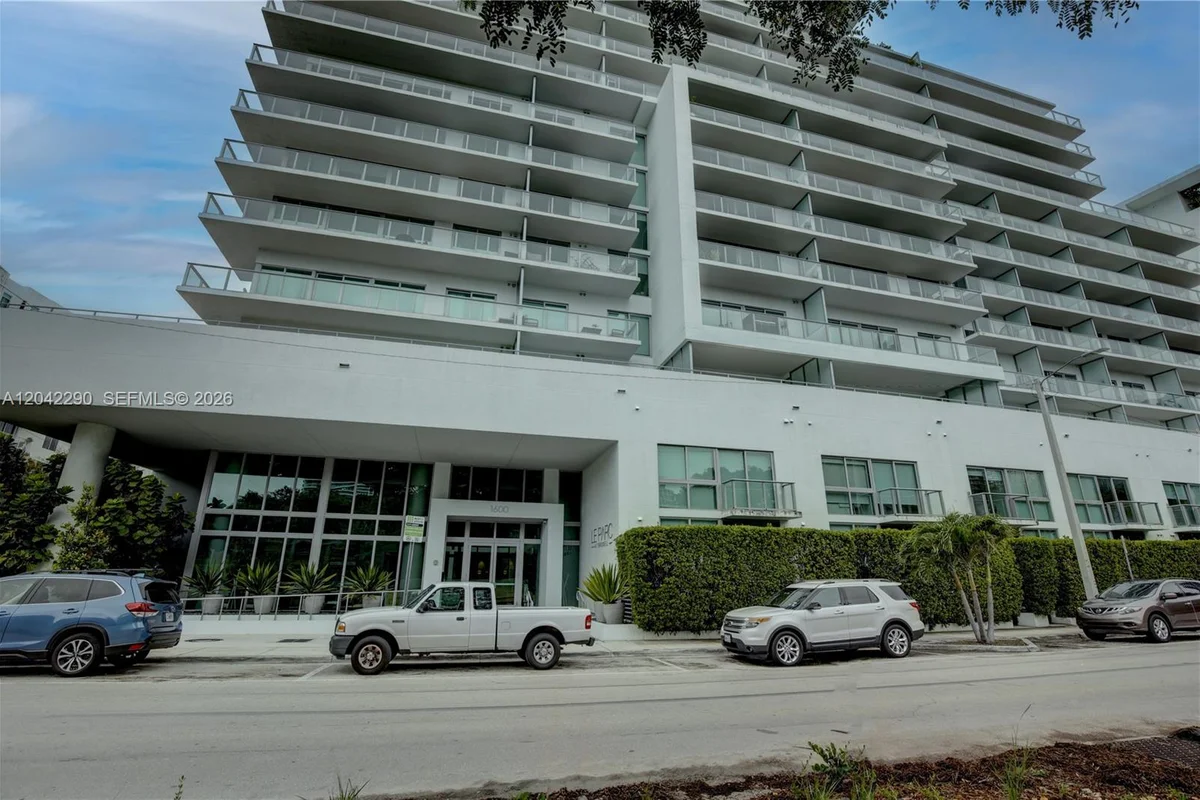 1600 SW 1st Ave #TH-09, Miami: photo 1 of 31