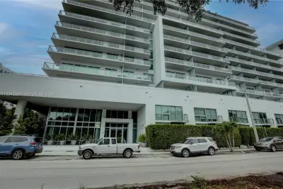 1600 SW 1st Ave #TH-09, Miami: photo 1 of 31