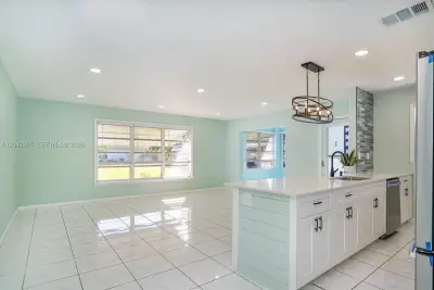 560 High Point Dr #D, Delray Beach: photo 1 of 30