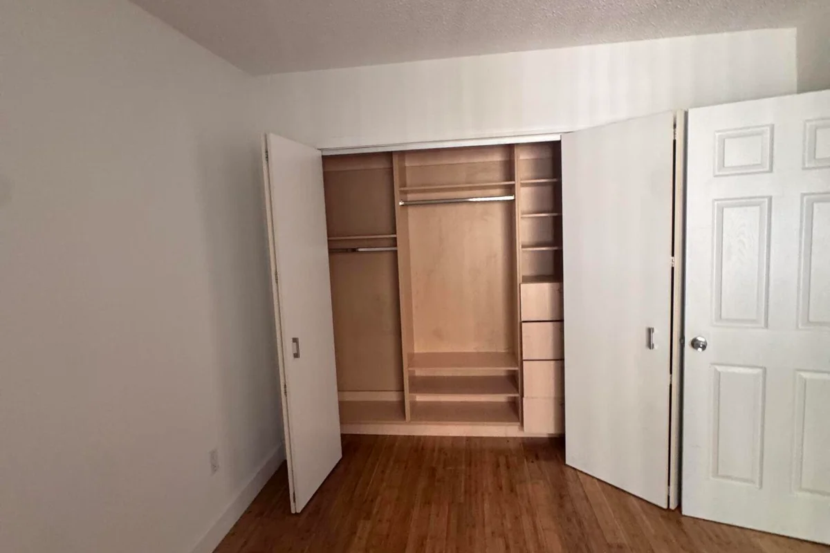 570 NE 64th St #2, Miami: photo 1 of 6