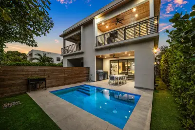 1123 NE 12th Ave #A, Fort Lauderdale: photo 1 of 52