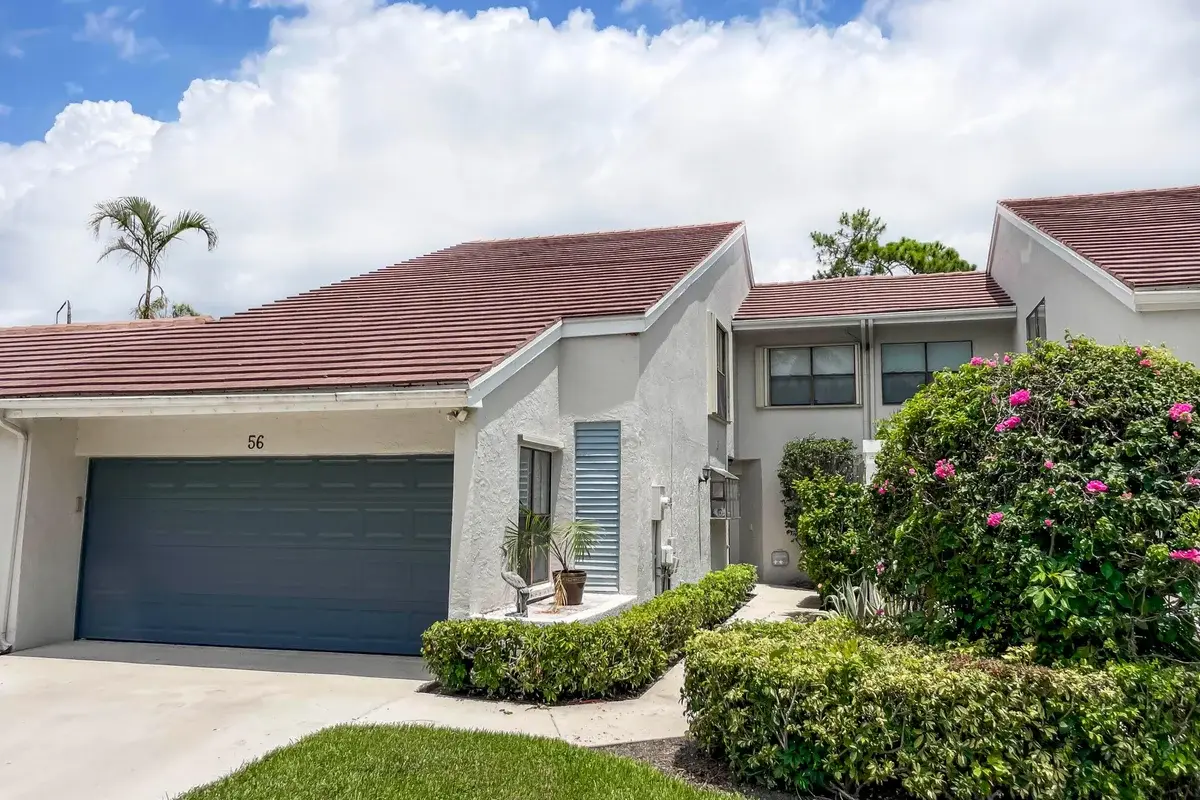 56 Edinburgh Dr, Palm Beach Gardens: photo 1 of 20