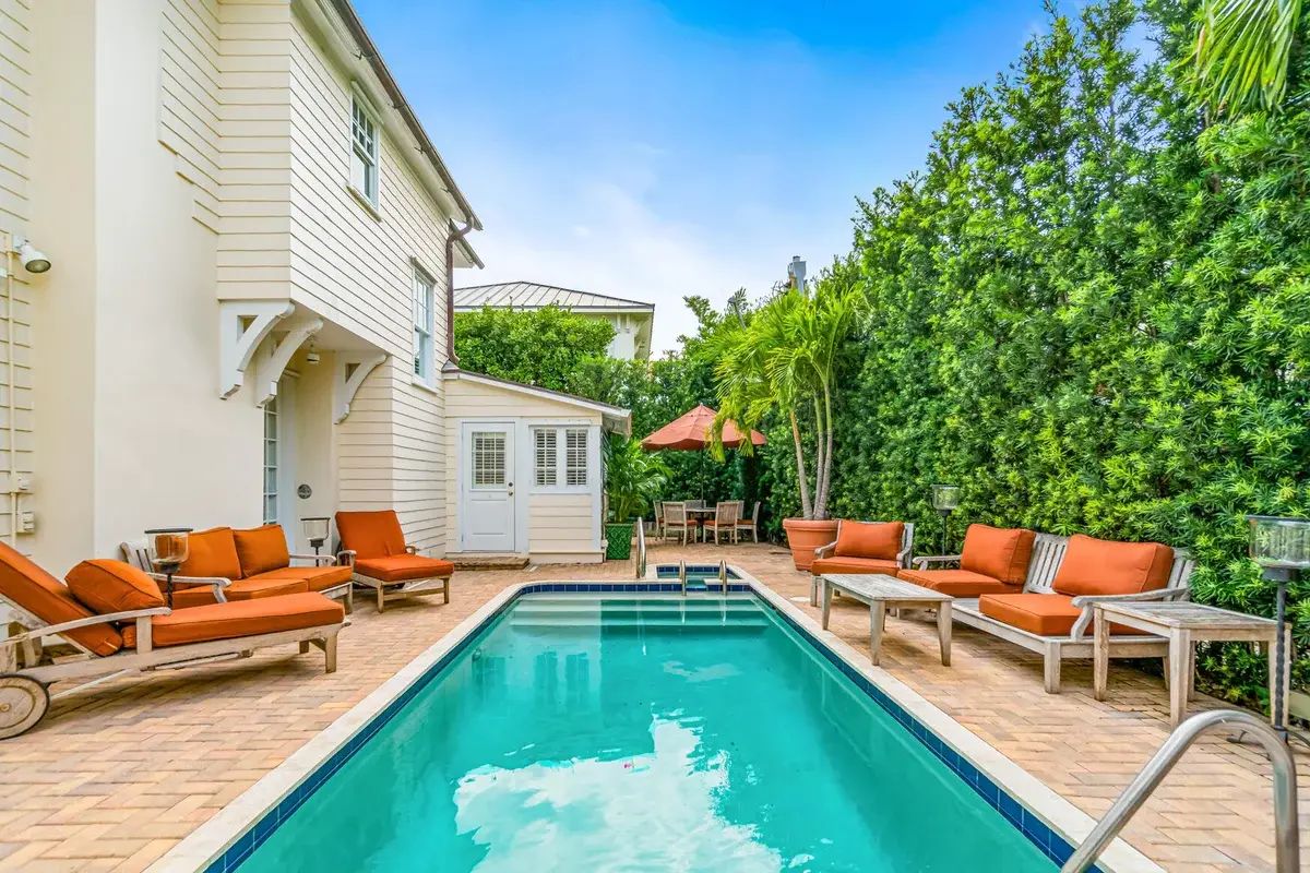 263 Park Ave, Palm Beach: photo 1 of 22