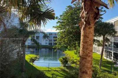 610 NE 2nd St #205, Dania Beach: photo 1 of 8