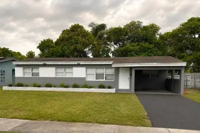 1067 Iroquois Ave, Fort Lauderdale: photo 1 of 20