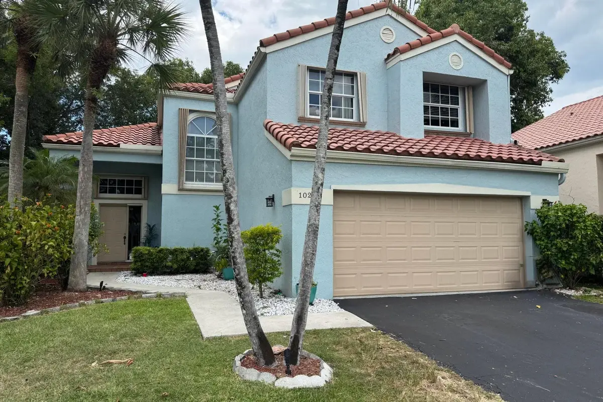 1020 NW 107th Ave, Plantation: photo 1 of 35