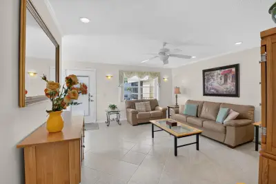 323 Capri G, Delray Beach: photo 1 of 37