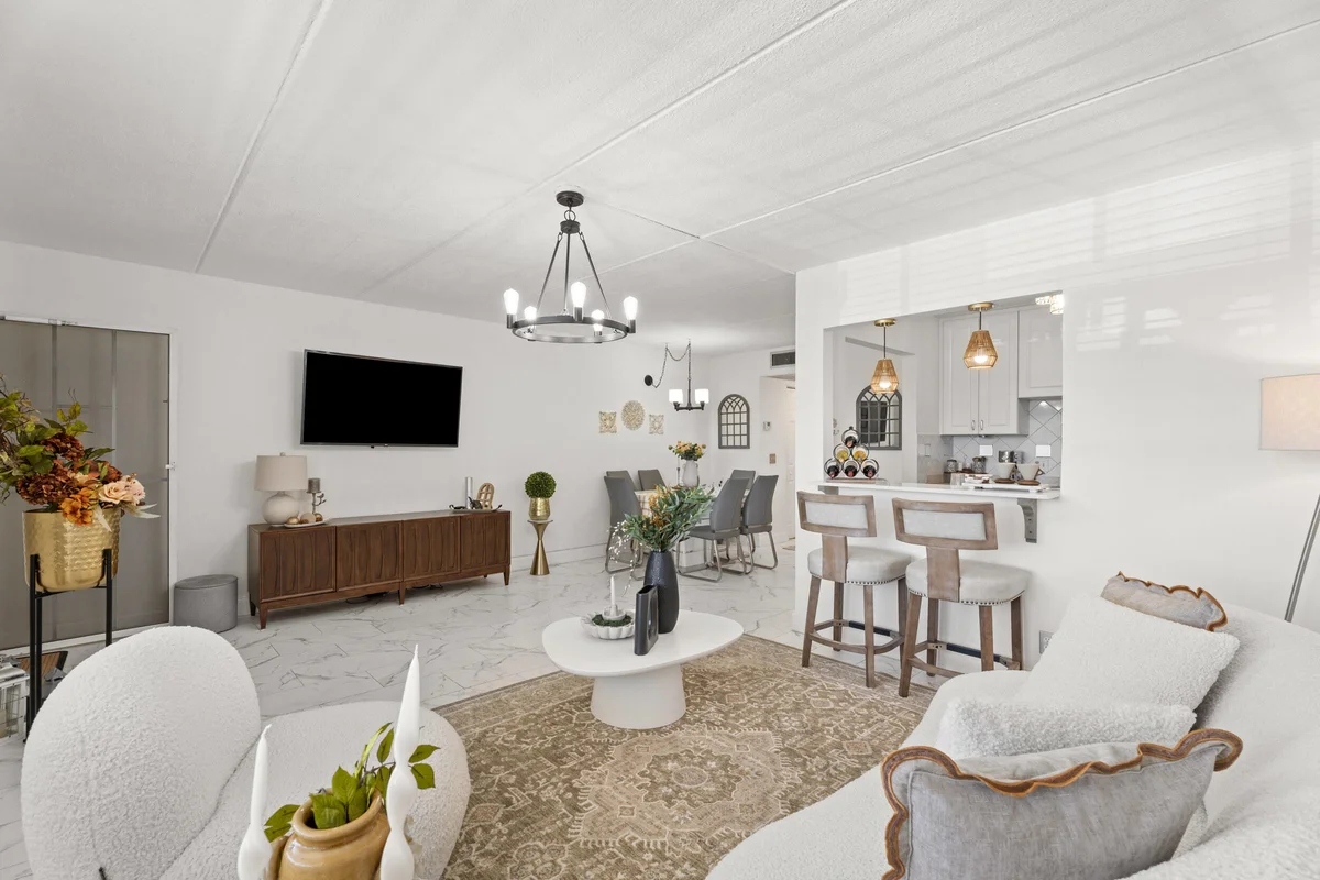 200 Village Green Cir E #206, Palm Springs: photo 1 of 23